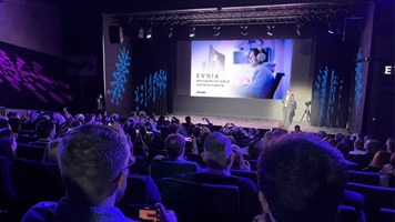 united communications GmbH Proyecto - Lanzamiento global de una marca en París