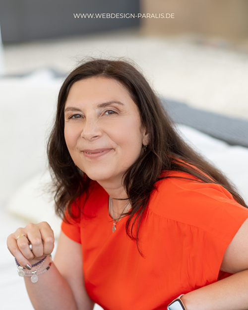 Milena Paralis  | freiberufliche Webentwicklerin logotipo