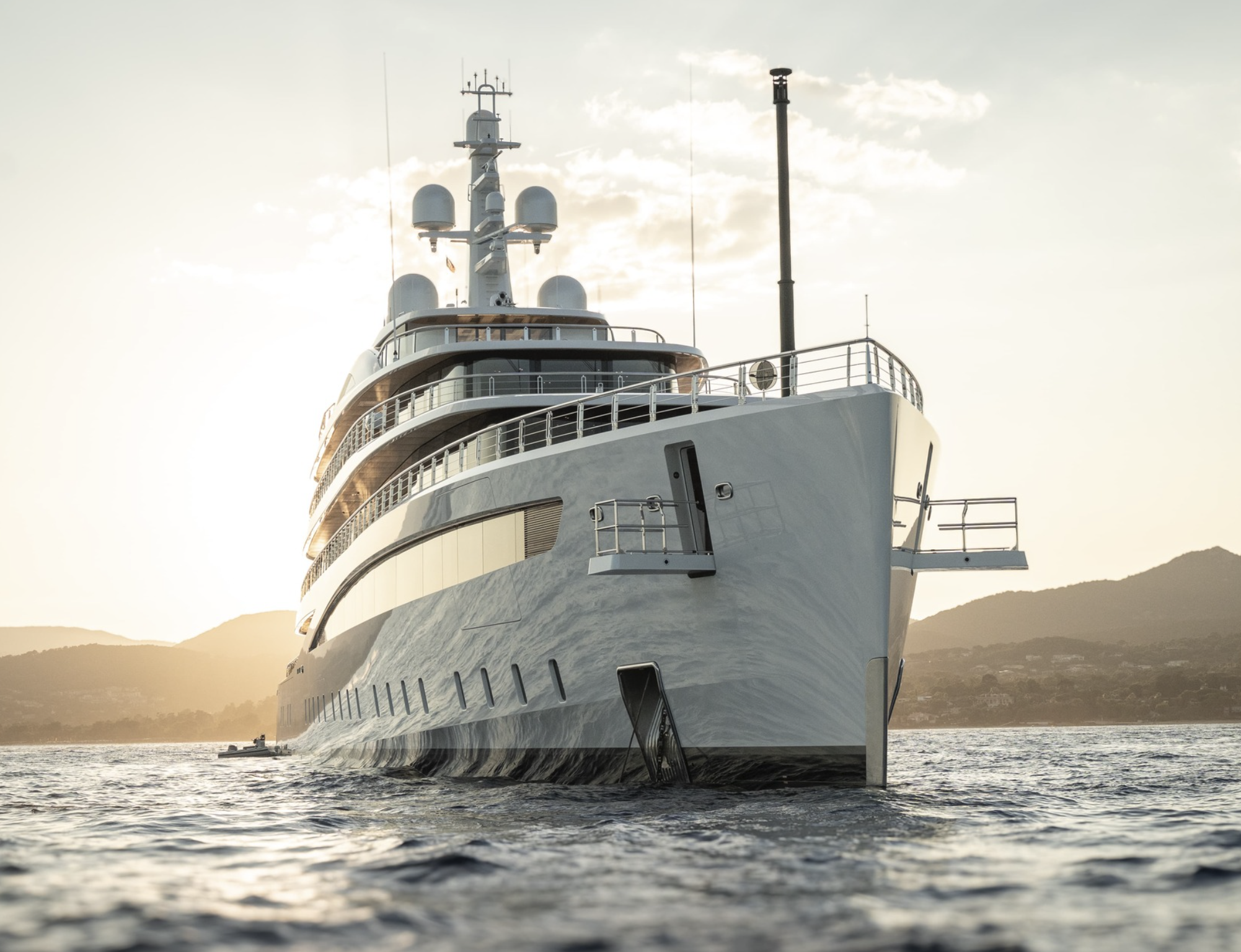 Feadship y la agencia de vídeo DOT